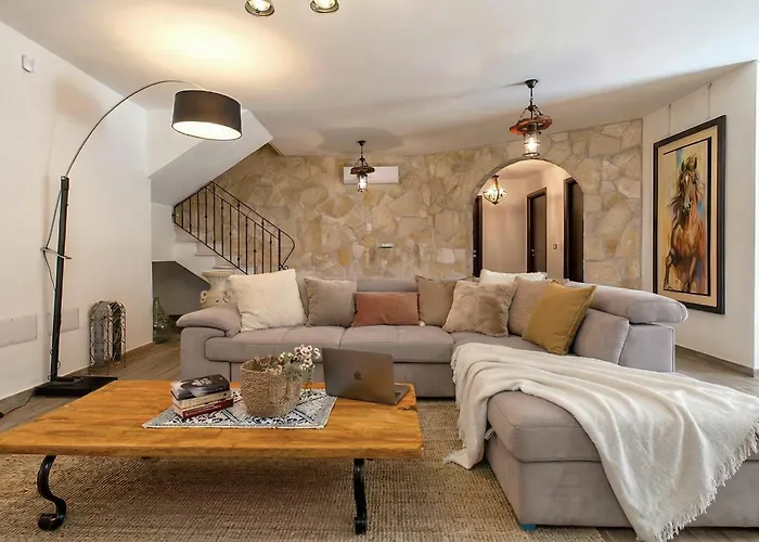 Flamingo Luxury With Exclusive Pool, Gym And Villa *