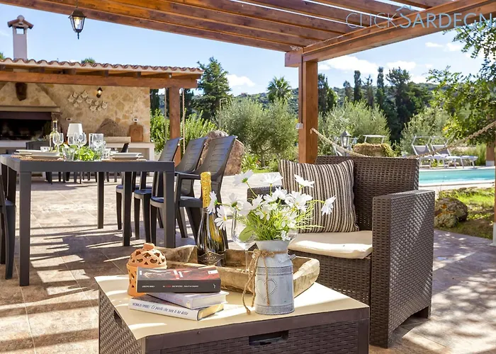 Flamingo Luxury With Exclusive Pool, Gym And