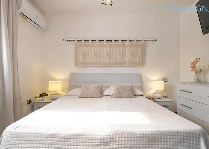 Flamingo Luxury With Exclusive Pool, Gym And *