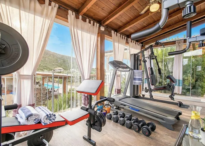 Flamingo Luxury With Exclusive Pool, Gym And 알게로