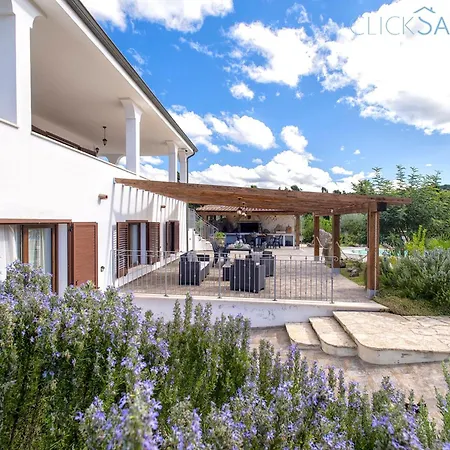 Flamingo Luxury With Exclusive Pool, Gym And *