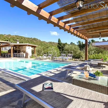 Flamingo Luxury With Exclusive Pool, Gym And *