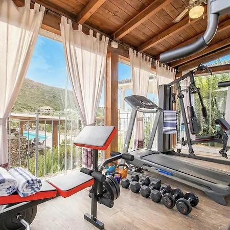 Flamingo Luxury With Exclusive Pool, Gym And Alghero