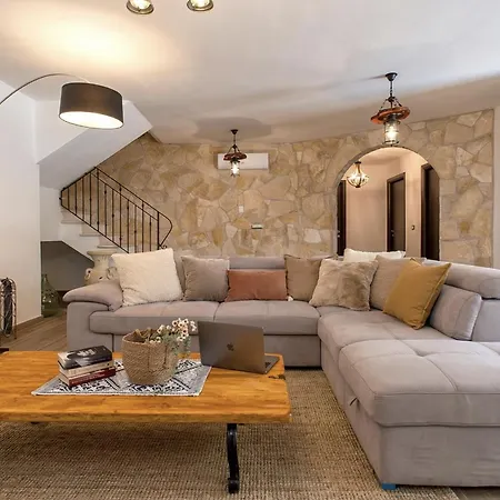 Flamingo Luxury With Exclusive Pool, Gym And Villa Alguer
